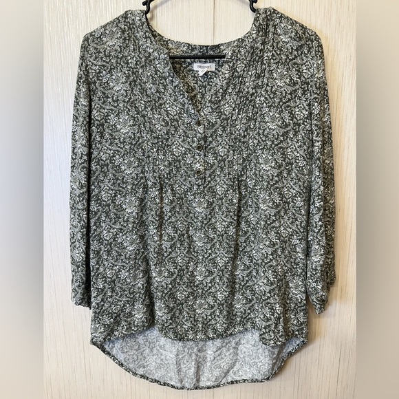 Westport Black and Gray Buttoned Blouse with Mandarin Collar - Picture 1 of 5